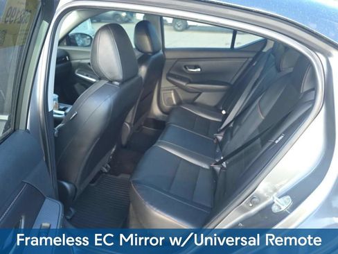 Used 2023 Nissan Sentra SR w/ SR Premium Package FWD image 16