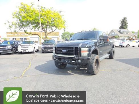 Used 2010 Ford F250 Harley-Davidson AWD/4WD image 3