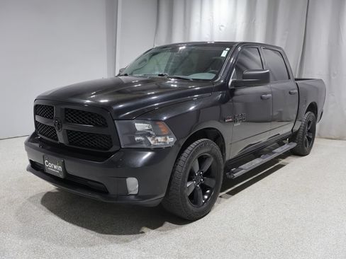 Used 2019 RAM 1500 Express w/ Express Value Package AWD/4WD image 6