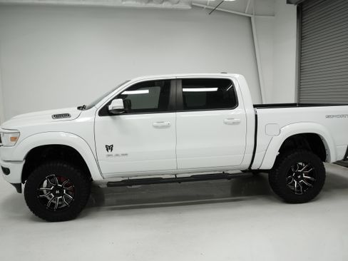 Used 2022 RAM 1500 Big Horn AWD/4WD image 6