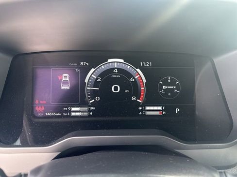 Used 2025 Toyota Tundra Limited image 11