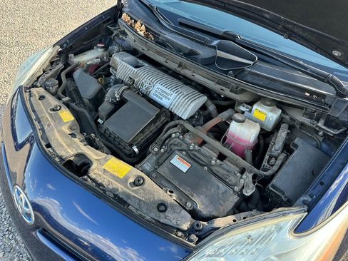 Used 2015 Toyota Prius Three image 43