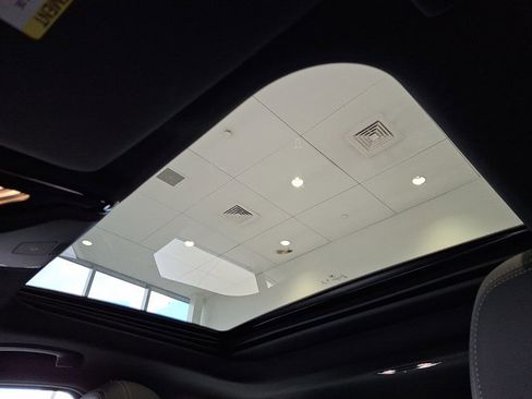 Certified 2023 BMW 330i xDrive Sedan w/ Premium Package image 15