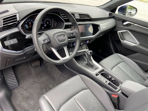 Used 2024 Audi Q3 2.0T Premium w/ Convenience Package image 23