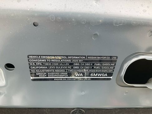 Certified 2025 Nissan Sentra SR image 33