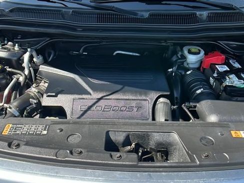 Used 2017 Ford Explorer Platinum AWD/4WD image 12