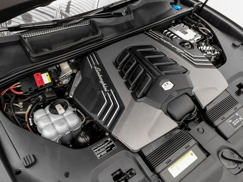 Used 2022 Lamborghini Urus image 48