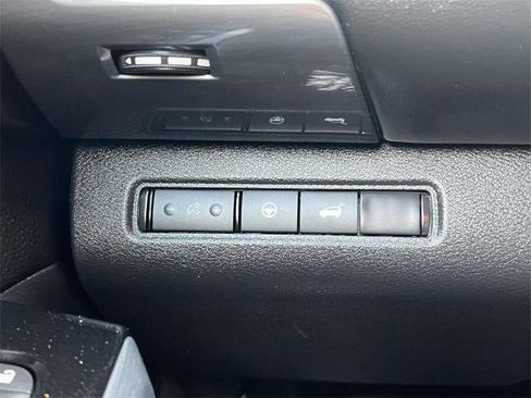 Certified 2024 Nissan Pathfinder SL image 24