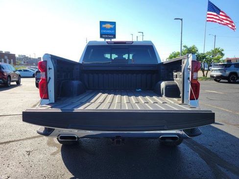 Used 2023 Chevrolet Silverado 1500 LT w/ Z71 Off-Road Package AWD/4WD image 22