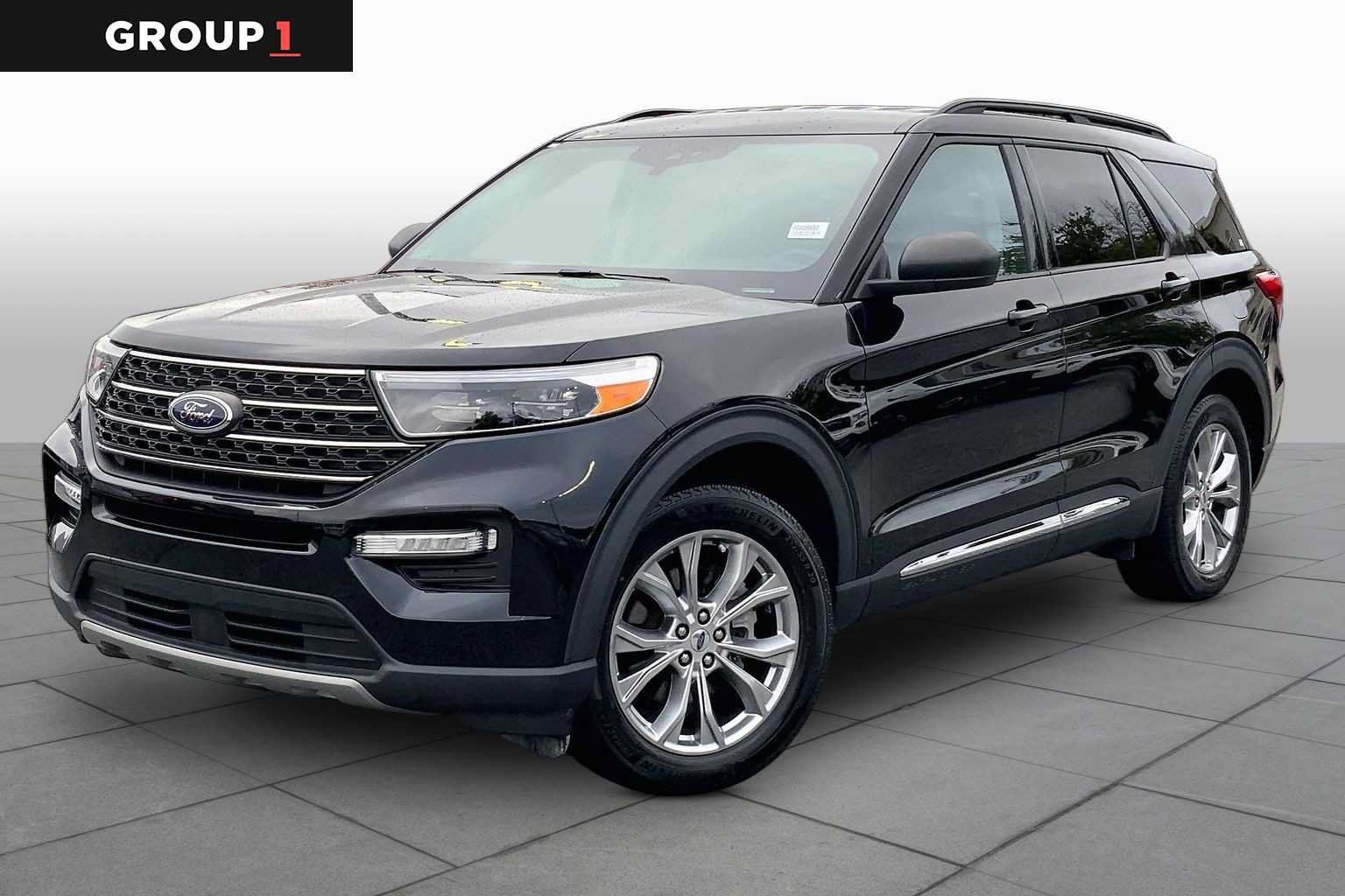 Used 2024 Ford Explorer XLT w/ Equipment Group 202A RWD image 1