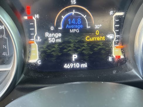 Used 2023 Jeep Wrangler Unlimited Sahara w/ Cold Weather Group AWD/4WD image 27