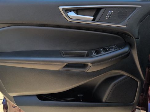 Used 2022 Ford Edge SEL w/ Convenience Package image 16