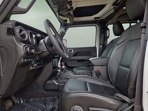 Used 2023 Jeep Wrangler Unlimited Sahara image 22