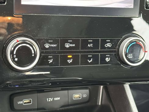 Used 2023 Hyundai Tucson SE image 11