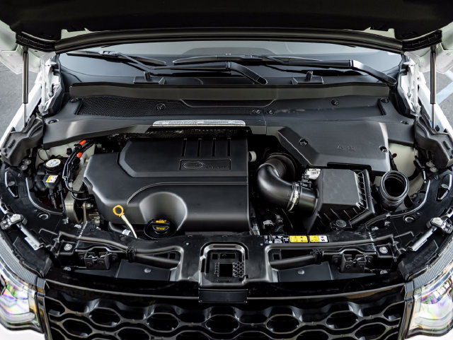 New 2026 Land Rover Discovery Sport Landmark AWD/4WD image 40