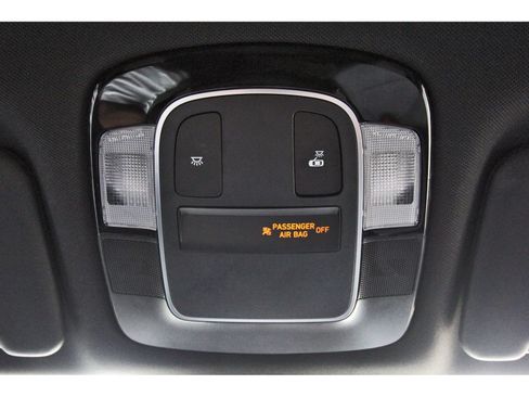 Used 2024 Hyundai Santa Cruz SE FWD image 23