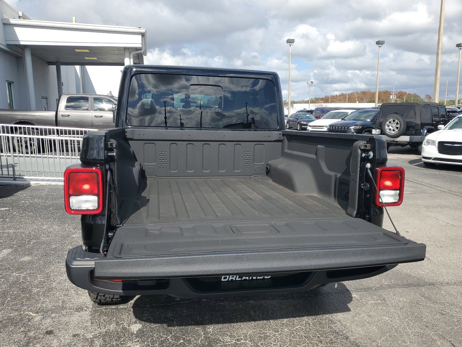 New 2023 Jeep Gladiator Mojave AWD/4WD image 5