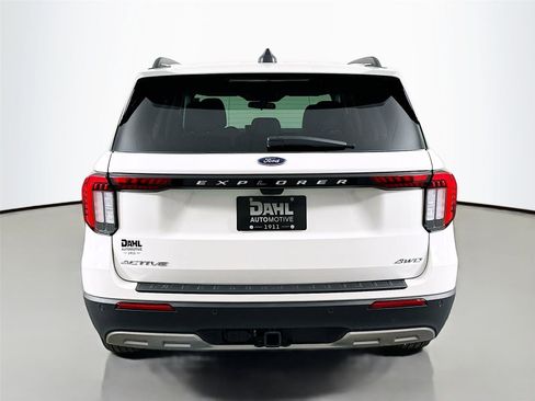 New 2026 Ford Explorer Active w/ Active Comfort Package image 12