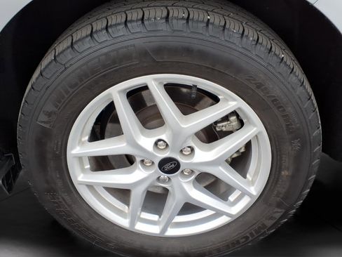 Used 2024 Ford Edge SEL w/ Convenience Package image 8