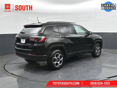 Used 2022 Jeep Compass Trailhawk w/ Trailhawk Convenience Group image 2