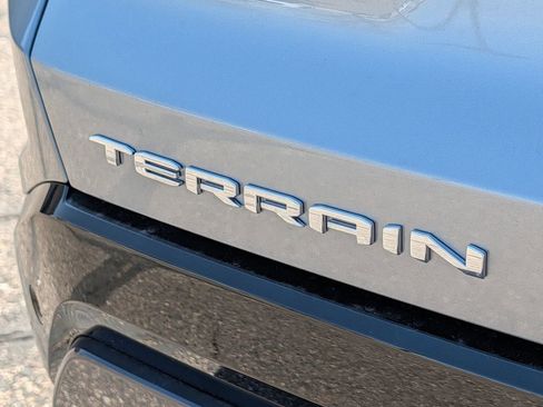 New 2026 GMC Terrain AT4 w/ Technology Package II AWD/4WD image 14