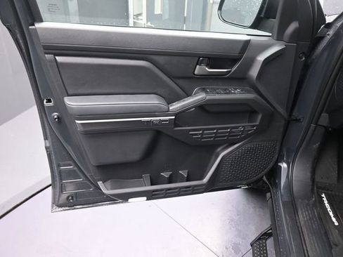 Used 2025 Toyota Tacoma TRD Off-Road w/ TRD Off Road Upgrade Package image 20