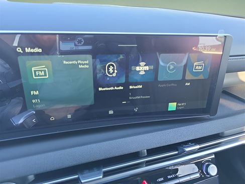 Certified 2025 Hyundai Tucson Limited FWD image 27