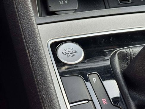Used 2020 Volkswagen Passat 2.0T SEL image 26