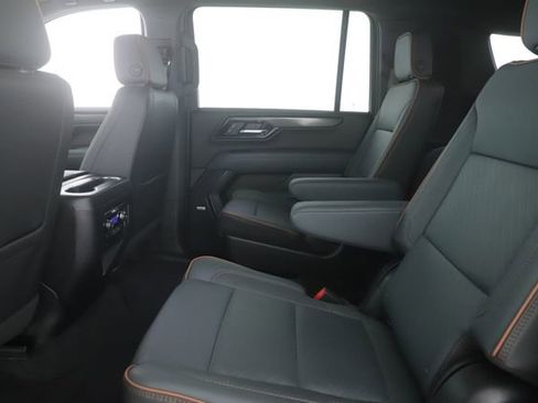 Used 2026 GMC Yukon XL AT4 w/ AT4 Premium Package AWD/4WD image 30