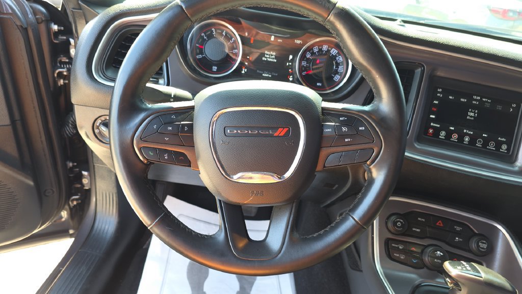 Used 2019 Dodge Challenger SXT RWD image 15