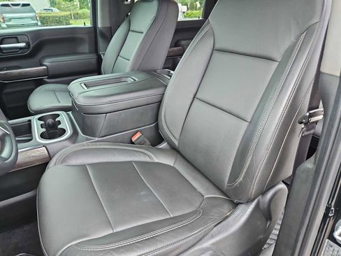 Used 2020 Chevrolet Silverado 2500 LTZ w/ LTZ Convenience Package AWD/4WD image 17