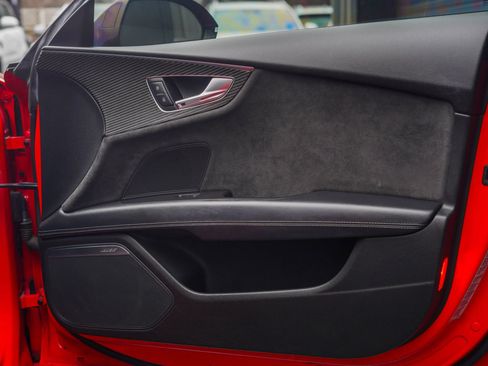 Used 2016 Audi RS 7 Prestige image 28