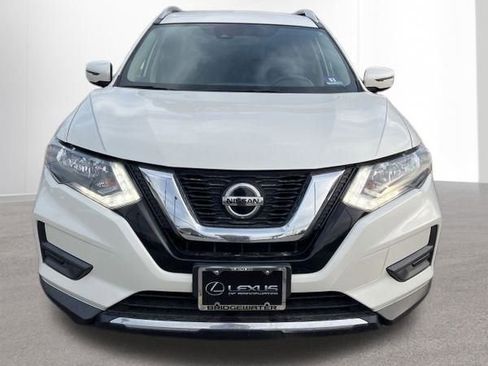 Used 2019 Nissan Rogue SV image 9
