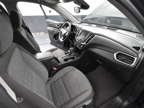 Used 2022 Chevrolet Equinox LT image 44