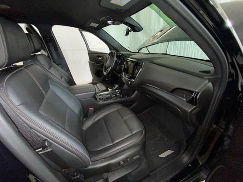 Used 2023 Chevrolet Traverse RS w/ LPO, Floor Liner Package FWD image 39