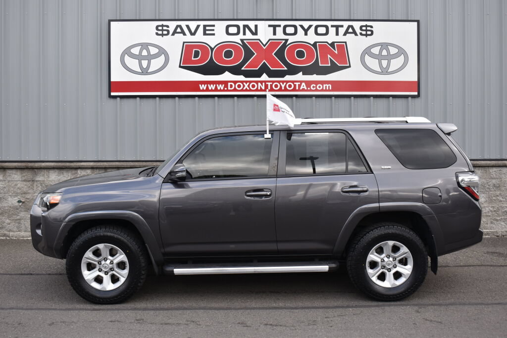 Certified 2016 Toyota 4Runner SR5 Premium AWD/4WD image 4