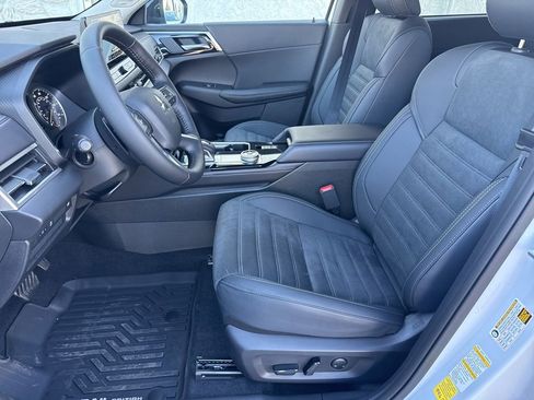 New 2026 Mitsubishi Outlander AWD image 19