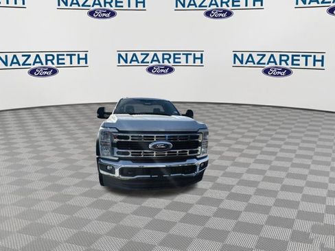 Used 2024 Ford F550 4x4 Regular Cab Super Duty image 3