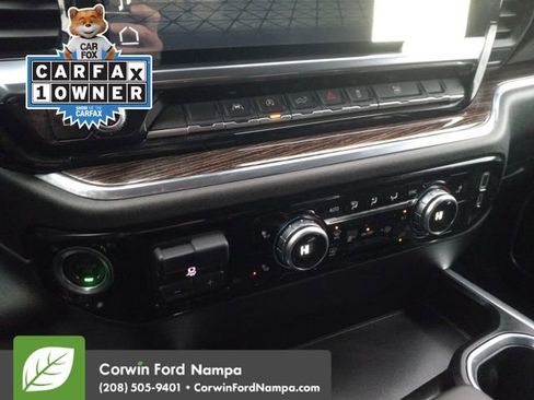 Used 2025 GMC Sierra 1500 Elevation w/ Preferred Package image 17