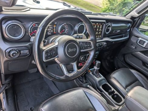 Used 2022 Jeep Wrangler Unlimited Rubicon w/ Trailer Tow Package AWD/4WD image 12
