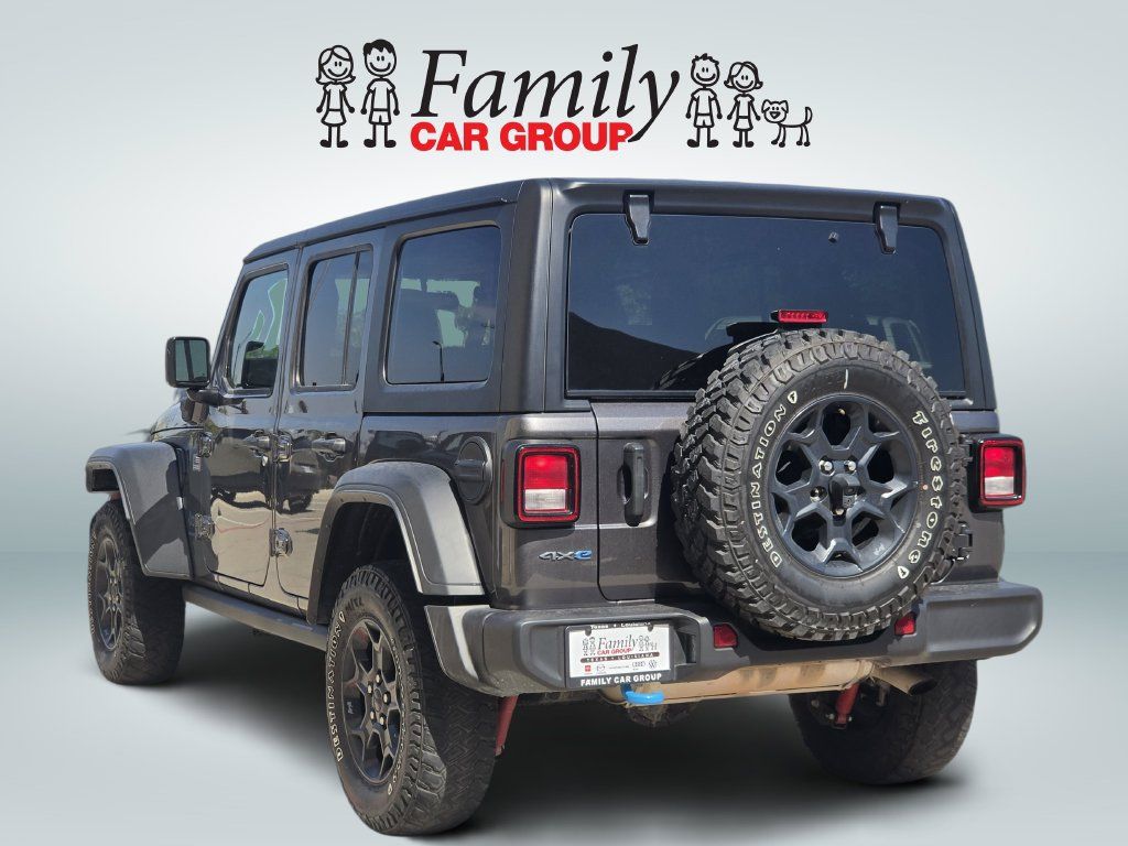 Used 2023 Jeep Wrangler Unlimited AWD/4WD image 3