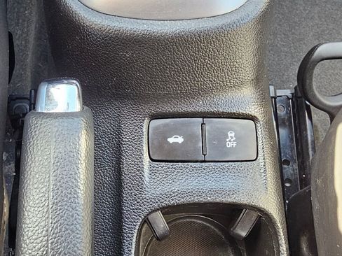 Used 2019 Chevrolet Sonic Premier image 38