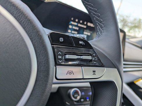 New 2026 Hyundai Elantra Limited FWD image 21