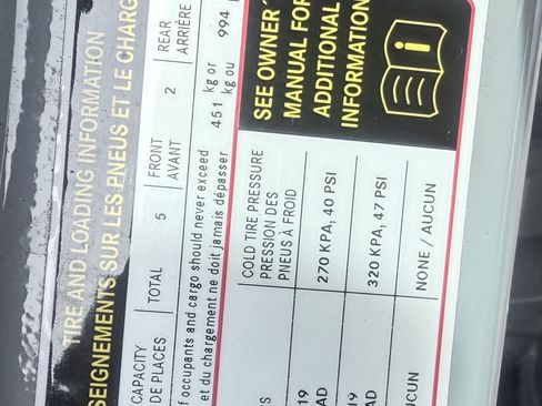 Used 2025 Mercedes-Benz C 300 Sedan image 29