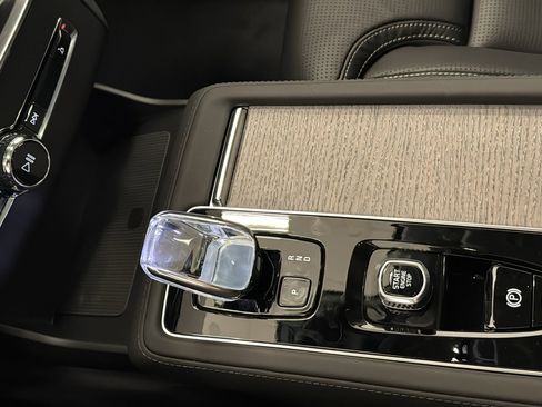 New 2026 Volvo XC90 T8 Ultra w/ Lounge Package AWD/4WD image 19