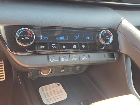 New 2026 Hyundai Elantra Sport FWD image 20