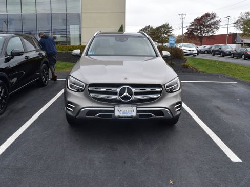Used 2021 Mercedes-Benz GLC 300 4MATIC image 6