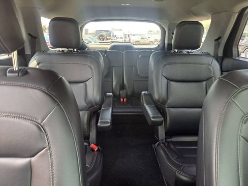 Used 2022 Ford Explorer XLT w/ Equipment Group 202A AWD/4WD image 28