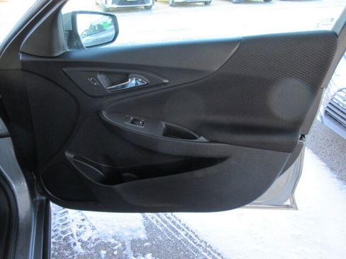 Used 2024 Chevrolet Malibu LT image 27