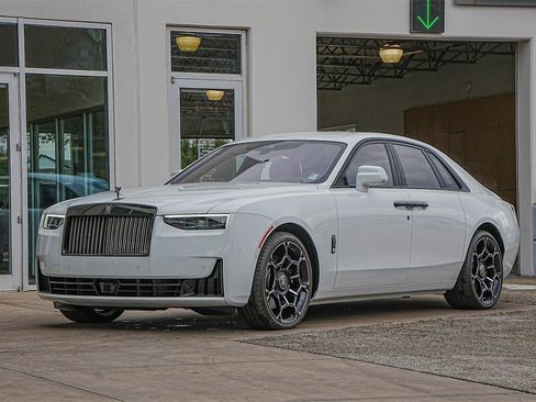 New 2025 Rolls-Royce Ghost Black Badge image 12